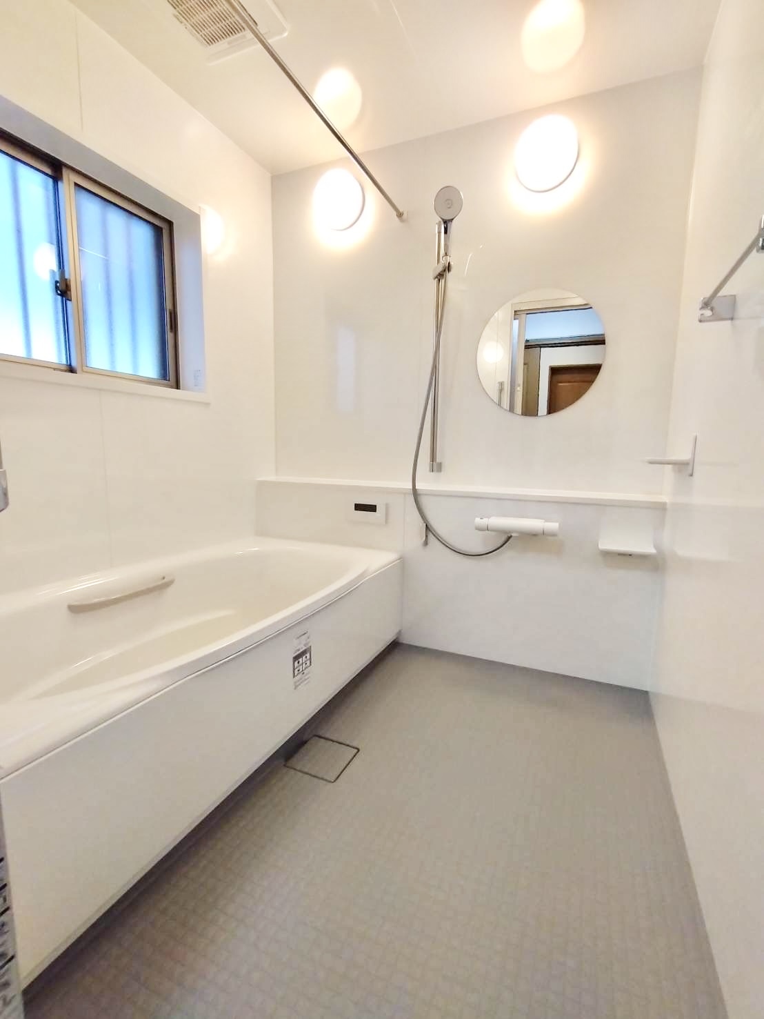 LIXIL リデア1818サイズ 写真