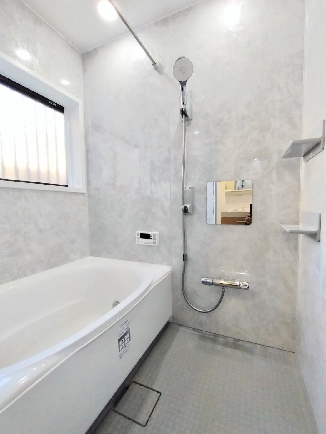 LIXIL リデア1216サイズ 写真